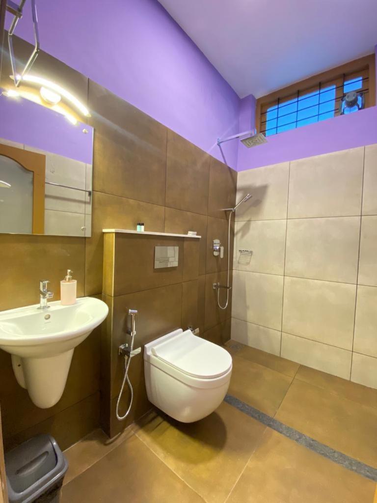 Munnar Blue Mist Bed & Breakfast ห้อง รูปภาพ