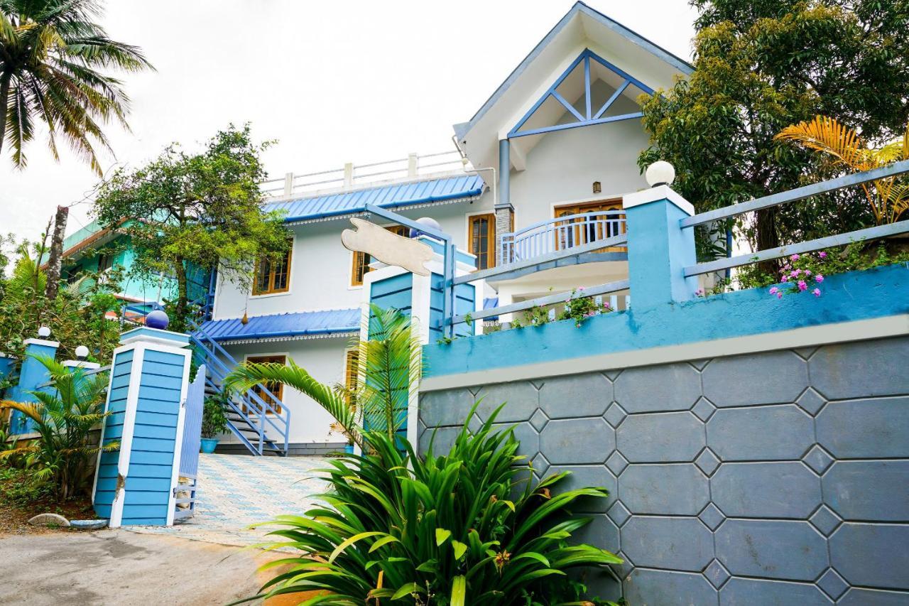 Munnar Blue Mist Bed & Breakfast ภายนอก รูปภาพ