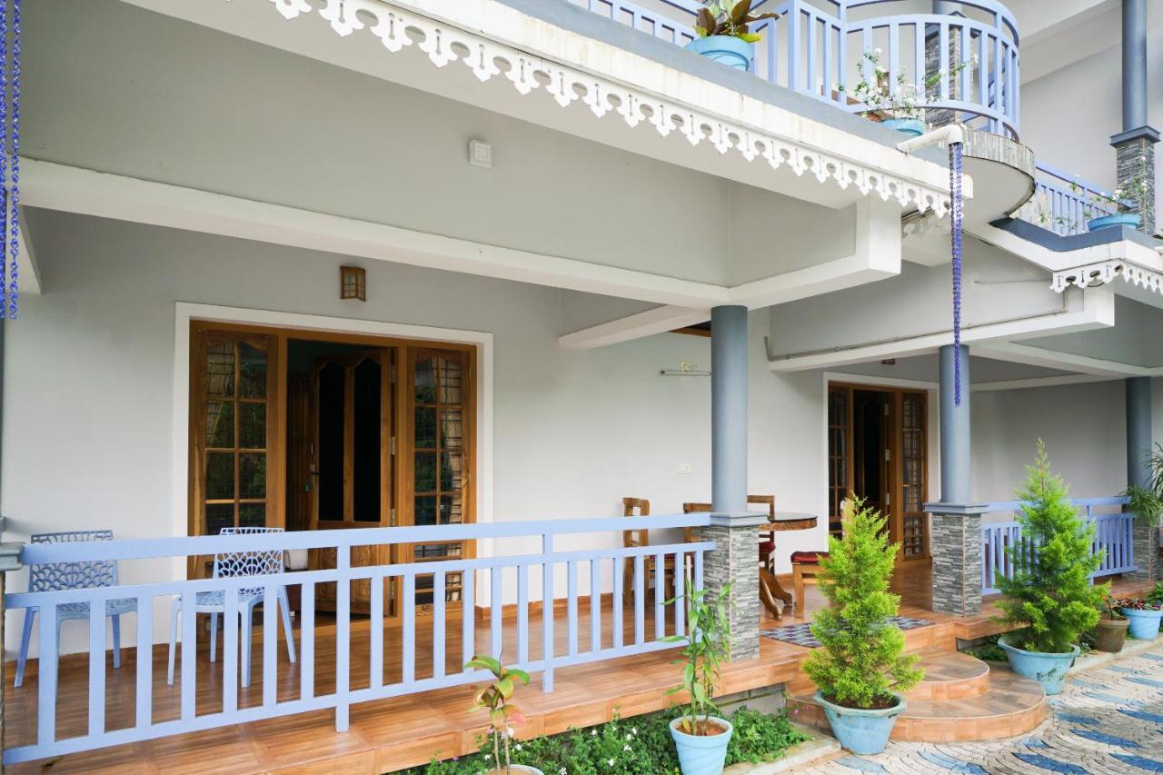 Munnar Blue Mist Bed & Breakfast ภายนอก รูปภาพ