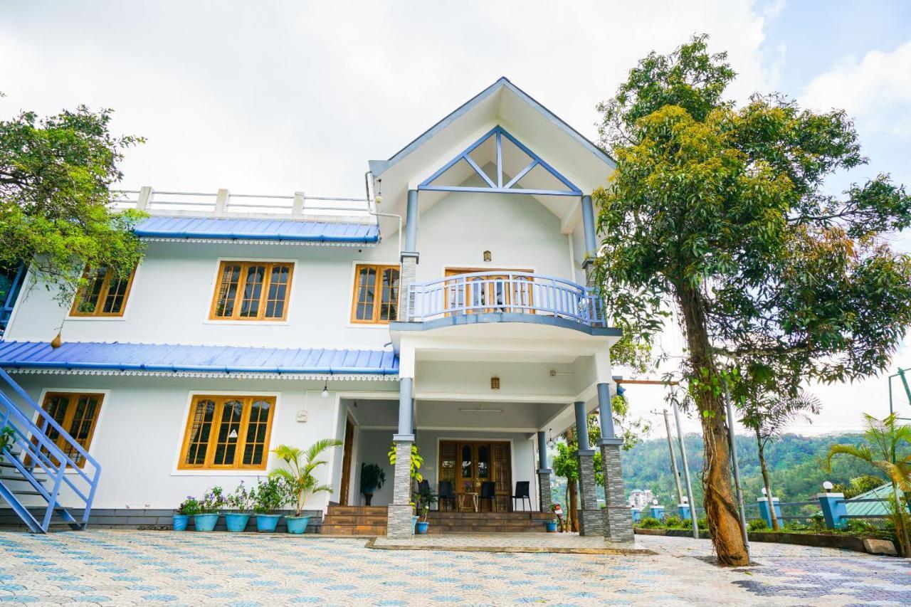 Munnar Blue Mist Bed & Breakfast ภายนอก รูปภาพ