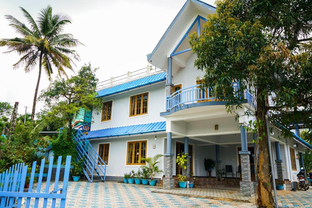 Munnar Blue Mist Bed & Breakfast ภายนอก รูปภาพ