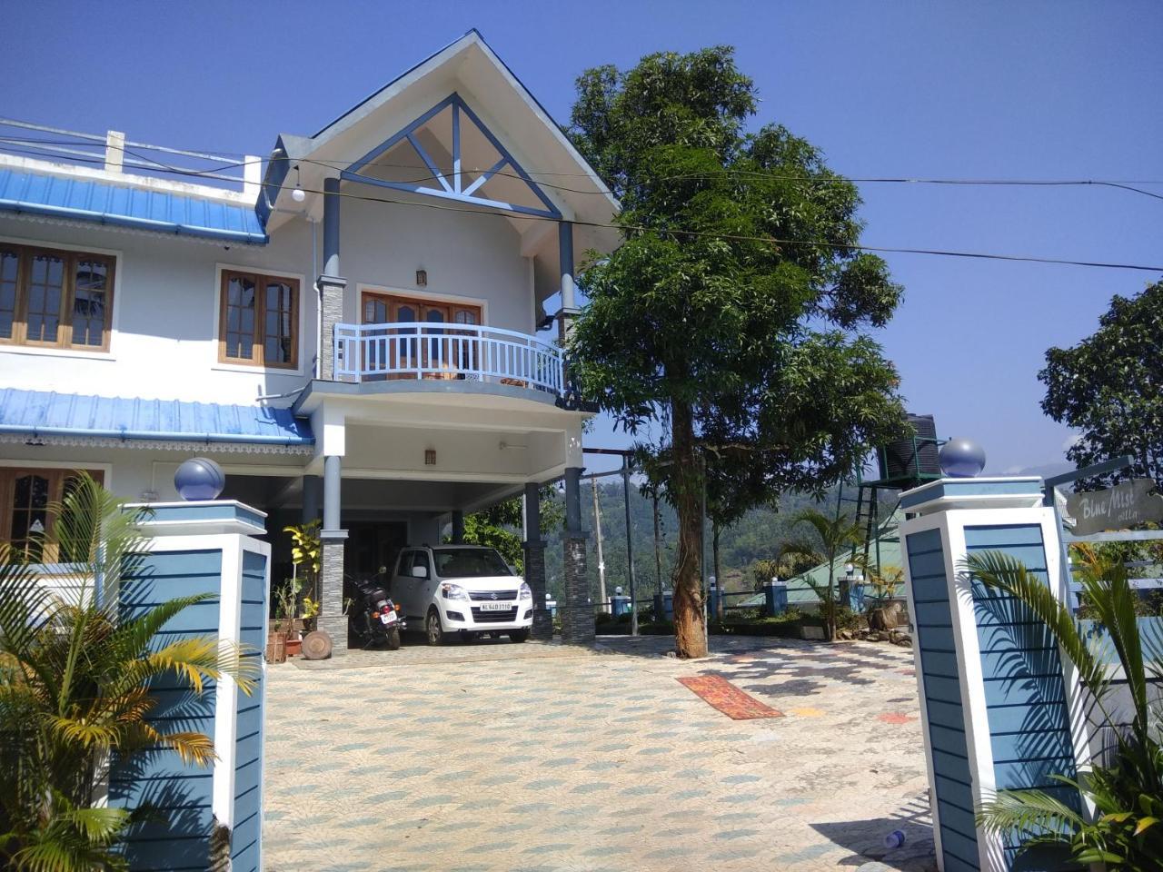 Munnar Blue Mist Bed & Breakfast ภายนอก รูปภาพ