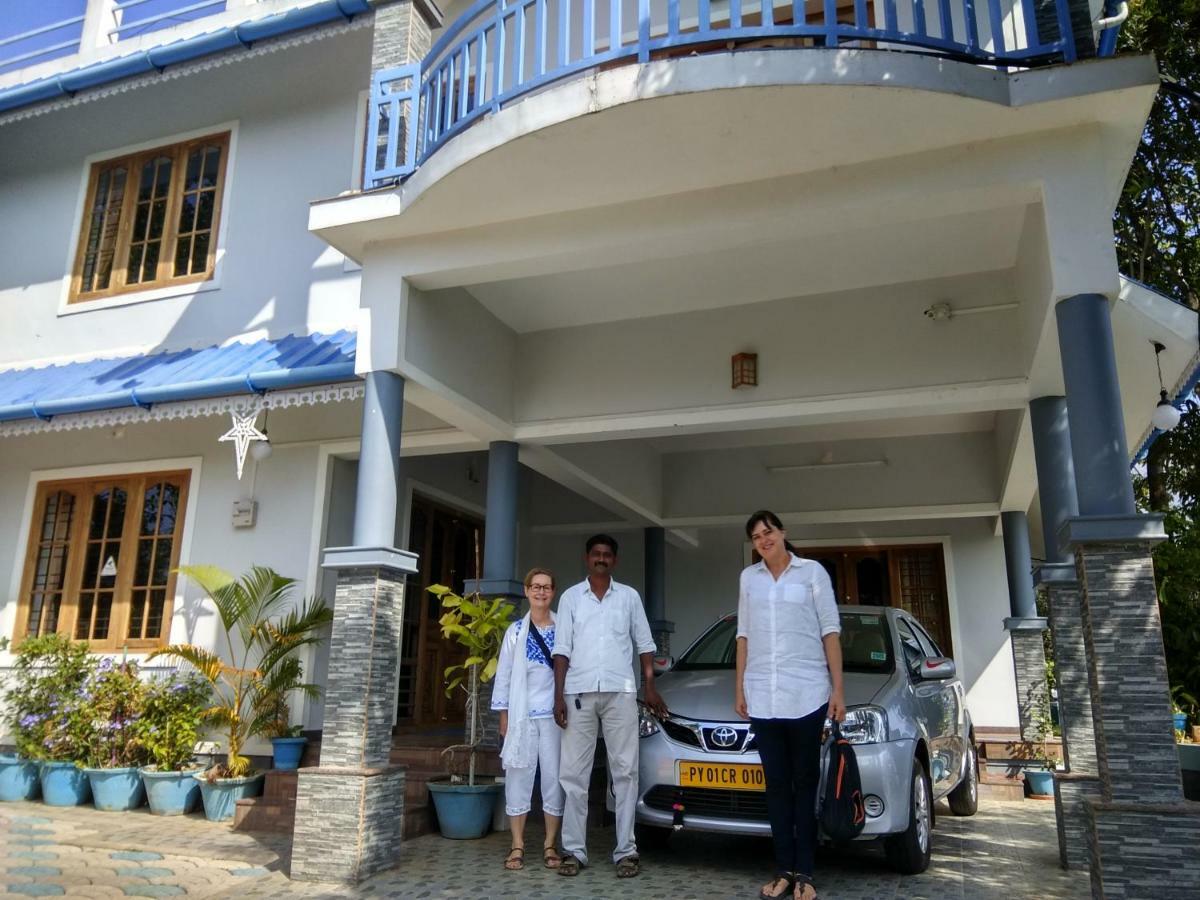 Munnar Blue Mist Bed & Breakfast ภายนอก รูปภาพ